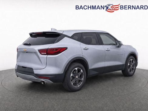 Used 2025 Chevrolet Blazer LT FWD image 7