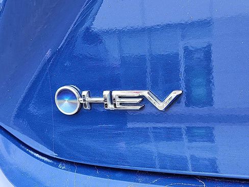 Used 2025 Toyota Camry SE image 31