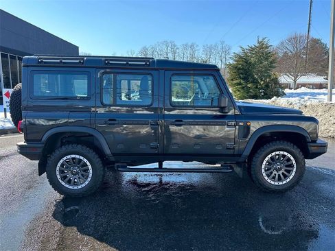 Used 2025 INEOS Grenadier Fieldmaster Edition image 2