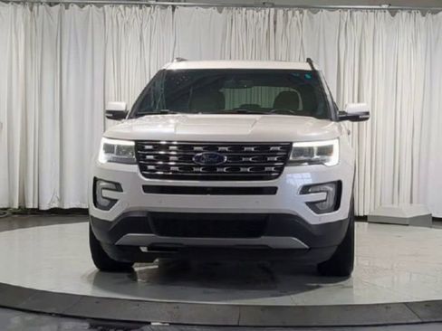 Used 2016 Ford Explorer Limited AWD/4WD image 3