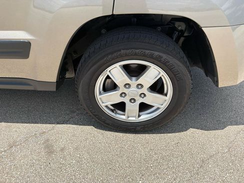 Used 2006 Jeep Grand Cherokee Laredo AWD/4WD image 11