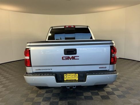 Used 2014 GMC Sierra 1500 SLT w/ All-Terrain Package AWD/4WD image 5