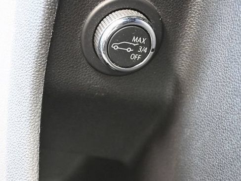 Used 2019 Cadillac XT4 Premium Luxury AWD/4WD image 30