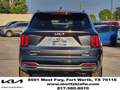 Certified 2023 Kia Sorento SX AWD/4WD image 5
