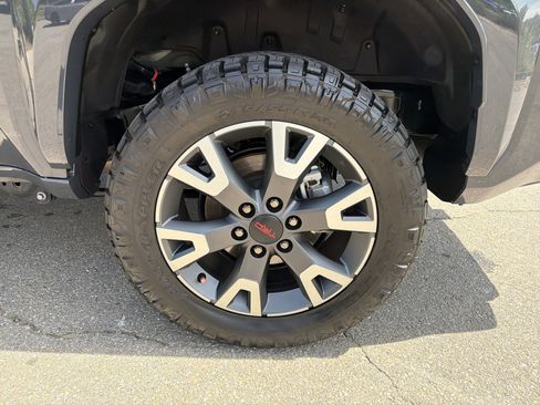 Used 2025 Toyota 4Runner Limited RWD image 21