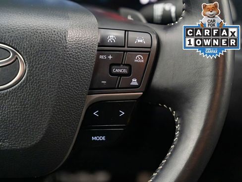 Used 2025 Toyota Camry SE FWD image 15