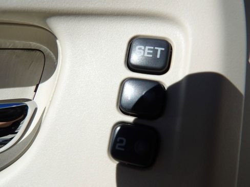 Used 2019 Nissan Murano Platinum w/ Cargo Package image 13