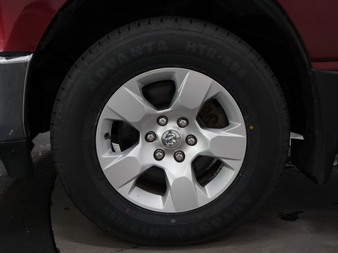 Used 2020 RAM 1500 Big Horn AWD/4WD image 30
