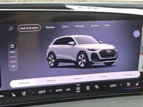 New 2026 Audi SQ5 Premium Plus image 15