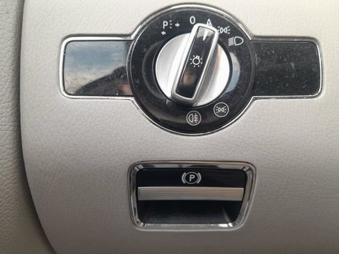 Used 2011 Mercedes-Benz S 550 image 10
