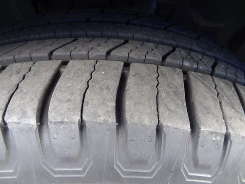 Certified 2019 Ford Escape S image 17