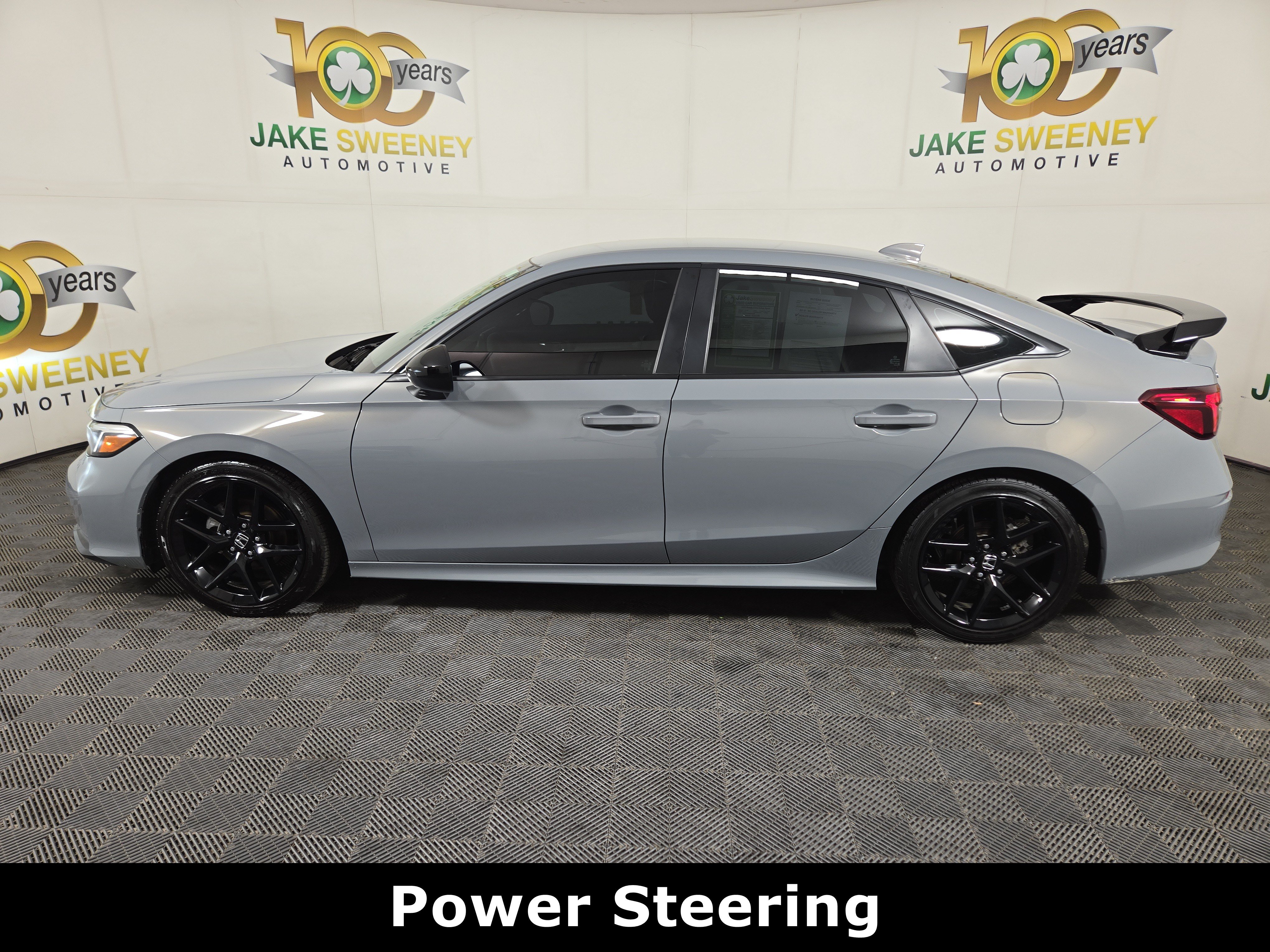 Used 2025 Honda Civic Sport image 4