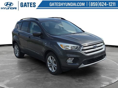 Used 2018 Ford Escape SE AWD/4WD image 1