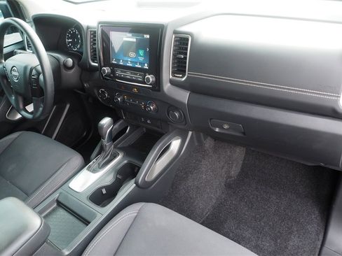 Used 2022 Nissan Frontier SV image 27