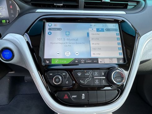 Used 2019 Chevrolet Bolt LT FWD image 9