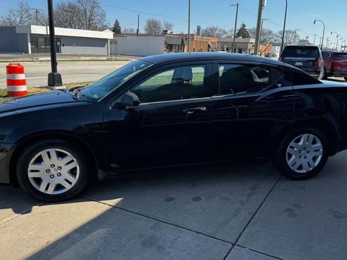 Used 2014 Dodge Avenger SE image 8