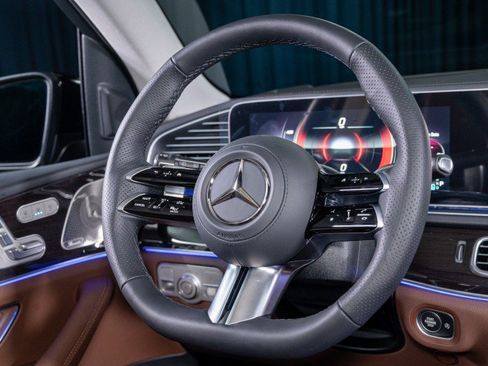 New 2025 Mercedes-Benz GLS 450 4MATIC image 16