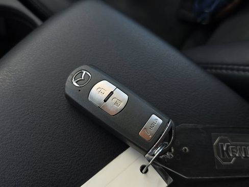 Used 2019 MAZDA CX-5 Touring FWD image 25