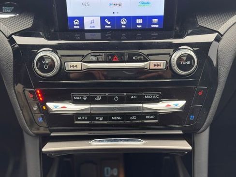 Used 2023 Ford Explorer ST w/ Technology Package image 19