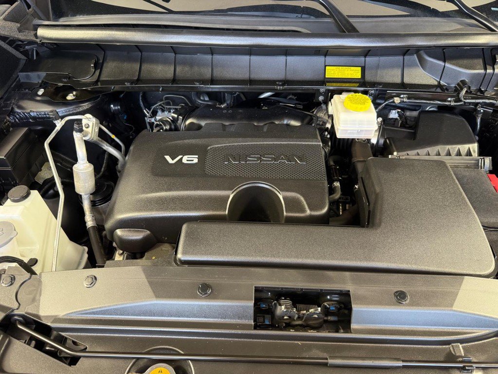 Used 2023 Nissan Pathfinder SL AWD/4WD image 12