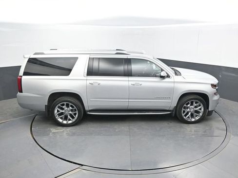 Used 2019 Chevrolet Suburban Premier AWD/4WD image 52