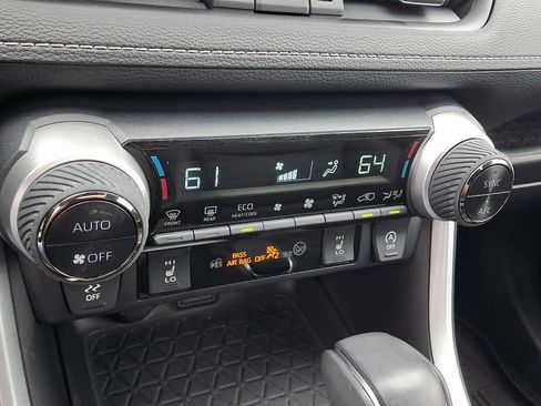 Certified 2023 Toyota RAV4 XLE Premium AWD/4WD image 18