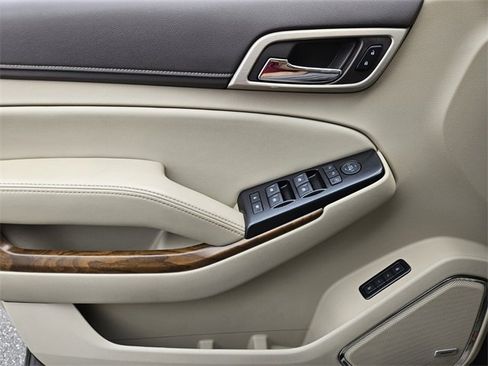 Used 2019 GMC Yukon XL Denali w/ Denali Ultimate Package image 29