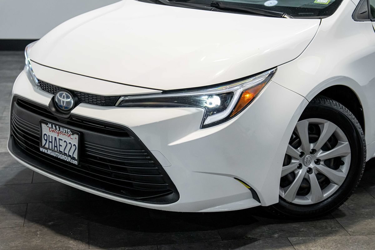 Used 2023 Toyota Corolla LE FWD image 10