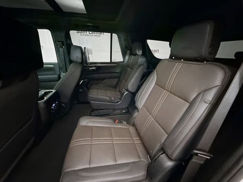 Used 2025 Chevrolet Tahoe High Country image 28