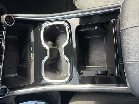 Used 2024 Chevrolet Traverse LT image 16