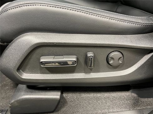 New 2025 Honda Pilot Touring image 16