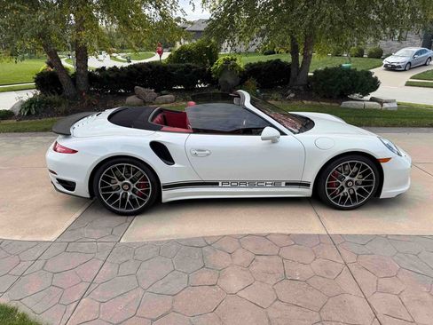 Used 2015 Porsche 911 Turbo image 1