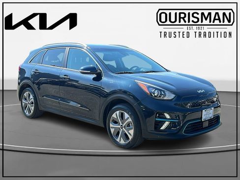 Used 2022 Kia Niro EX w/ Cold Weather Package image 1