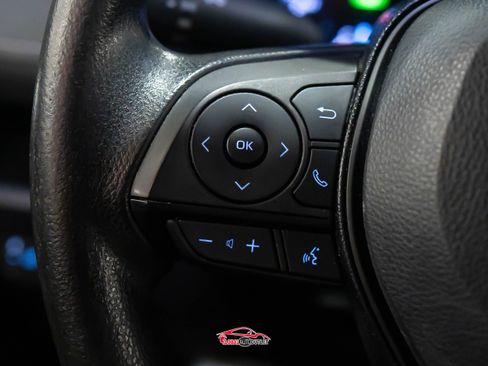 Used 2020 Toyota RAV4 LE image 24