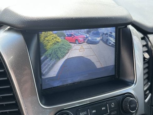 Used 2018 Chevrolet Suburban LT AWD/4WD image 16