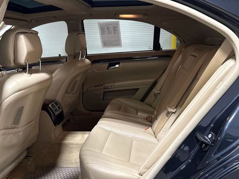 Used 2013 Mercedes-Benz S 550 4MATIC image 24