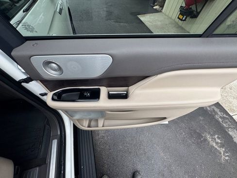 Used 2024 Lincoln Navigator L Reserve w/ Equipment Group 201A image 37
