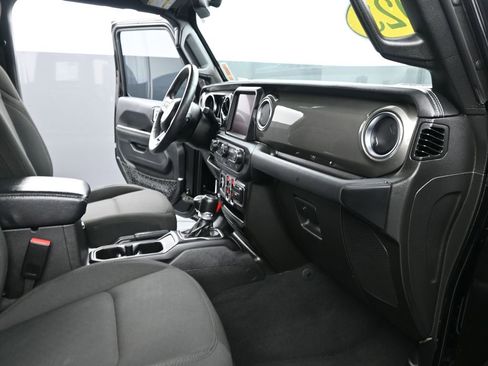 Used 2023 Jeep Gladiator Overland image 27