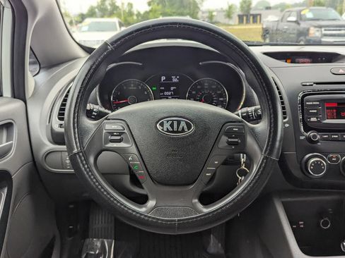Used 2017 Kia Forte LX FWD image 17