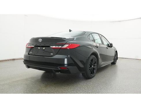 New 2026 Toyota Camry SE image 24