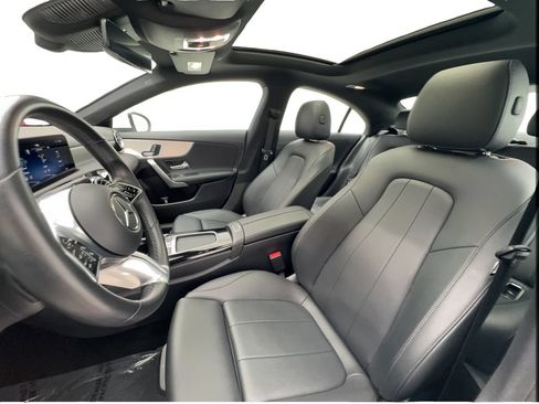 Used 2025 Mercedes-Benz CLA 250 4MATIC image 19