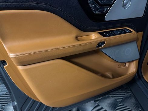 Used 2023 Lincoln Aviator Black Label image 27