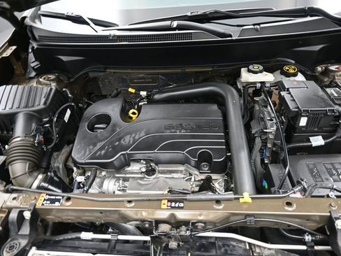 Used 2024 Chevrolet Equinox LT w/ LPO, Floor Liner Package image 28