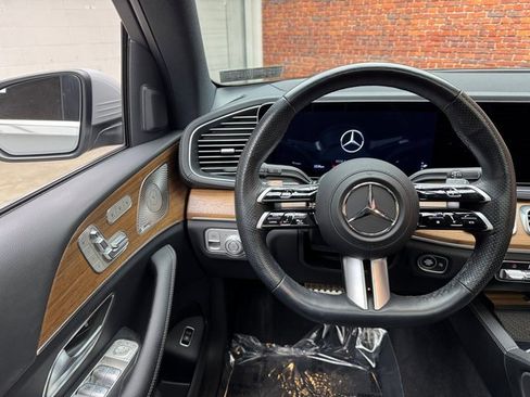 Certified 2024 Mercedes-Benz GLS 450 4MATIC image 13
