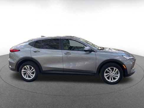 Used 2025 Buick Envista Preferred image 8