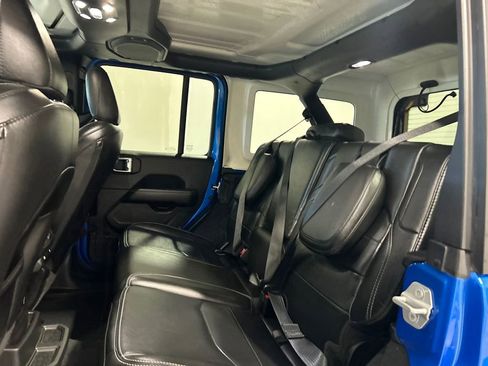 Used 2022 Jeep Wrangler Unlimited Sahara w/ Dual Top Group image 32