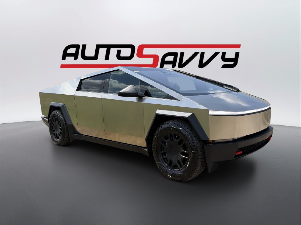 Used 2024 Tesla Cybertruck AWD Crew Cab image 3