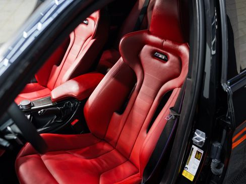 Used 2017 BMW M3 RWD image 22