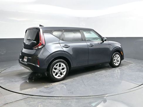 Used 2024 Kia Soul LX w/ LX Technology Package image 10