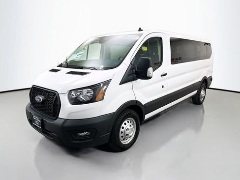 Used 2024 Ford Transit 350 XL image 3